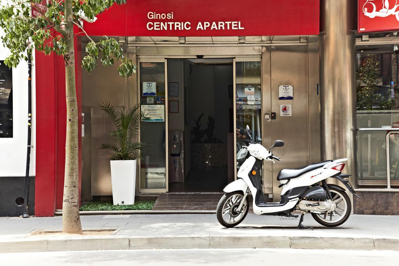 Ginosi Basics Centric Apartel Castelldefels Exteriör bild